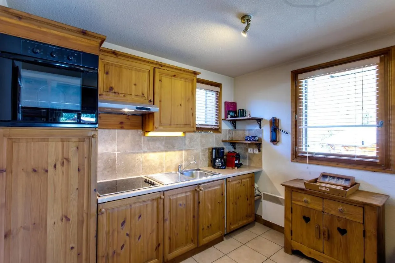 Amethyste - 2 Bedrooms & Free Parking - By Cozee Rentals Les Houches Apartment