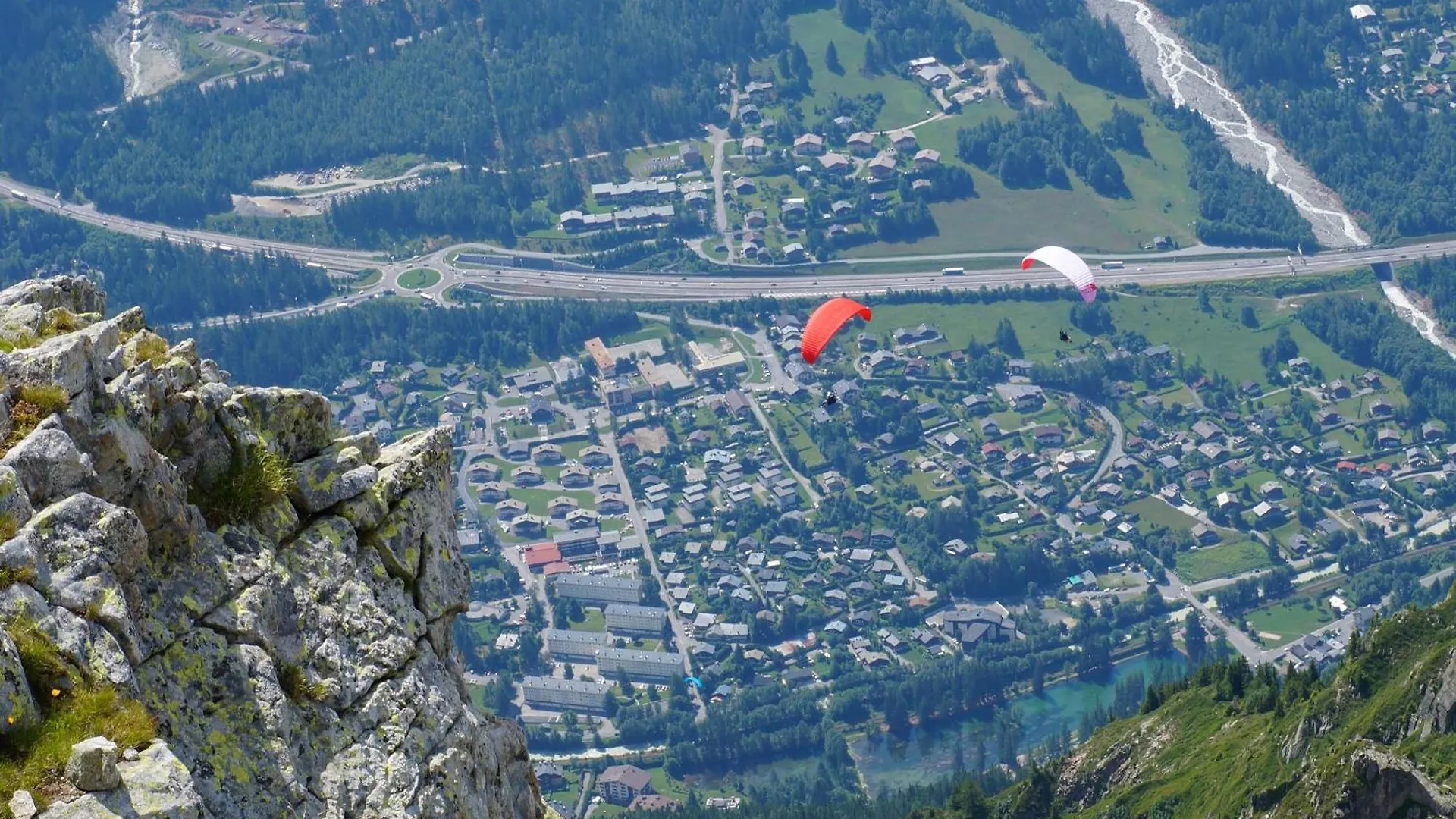 Amethyste - 2 Bedrooms & Free Parking - By Cozee Rentals Les Houches